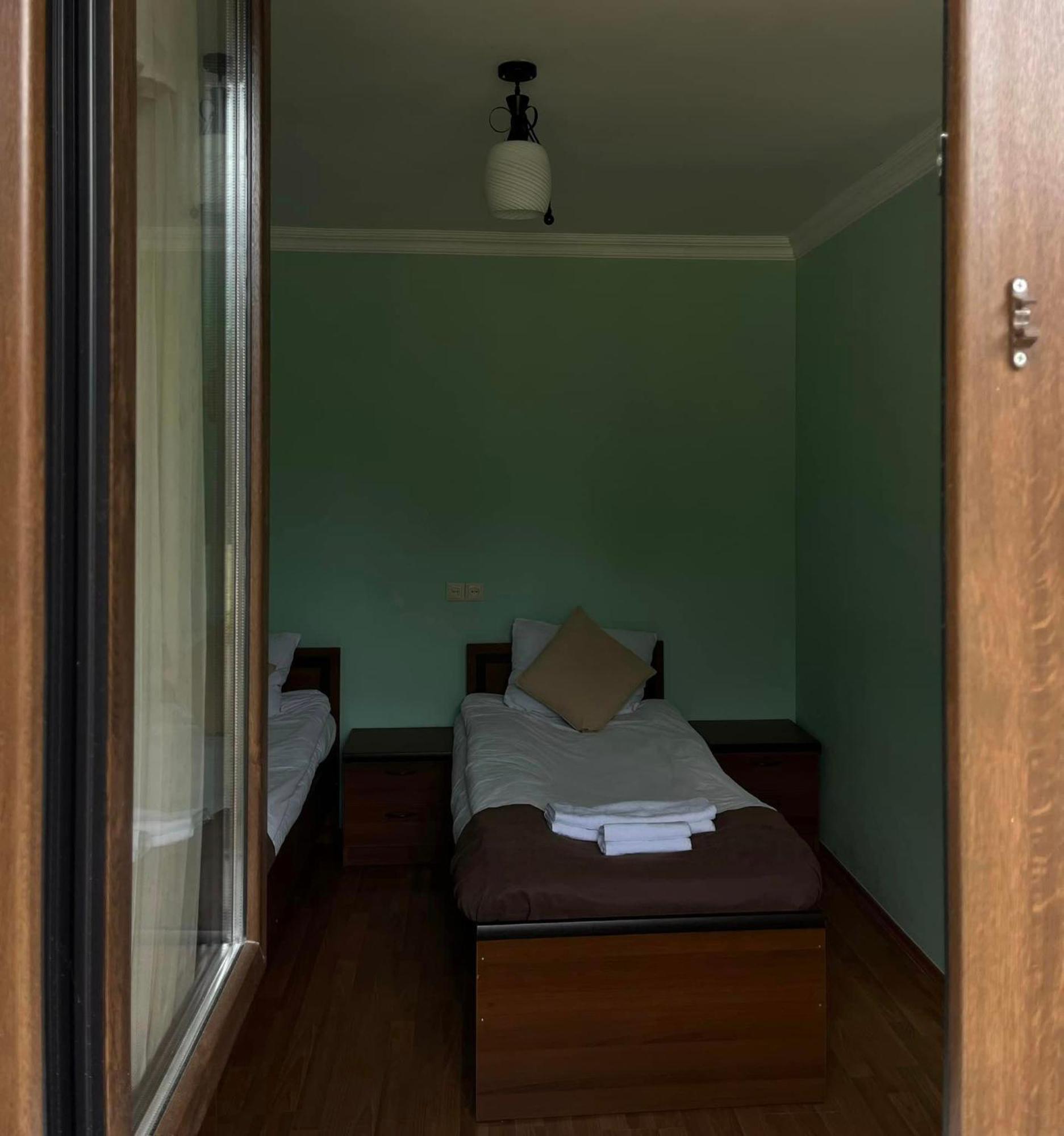 Tirebi Hotel Nakalakevi Ngoại thất bức ảnh