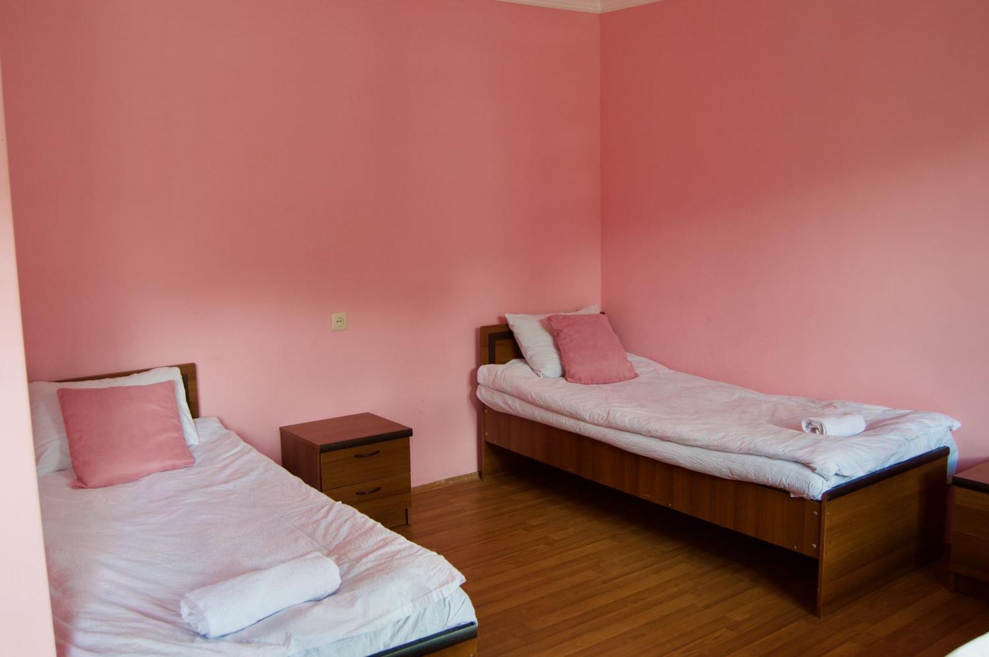 Tirebi Hotel Nakalakevi Ngoại thất bức ảnh