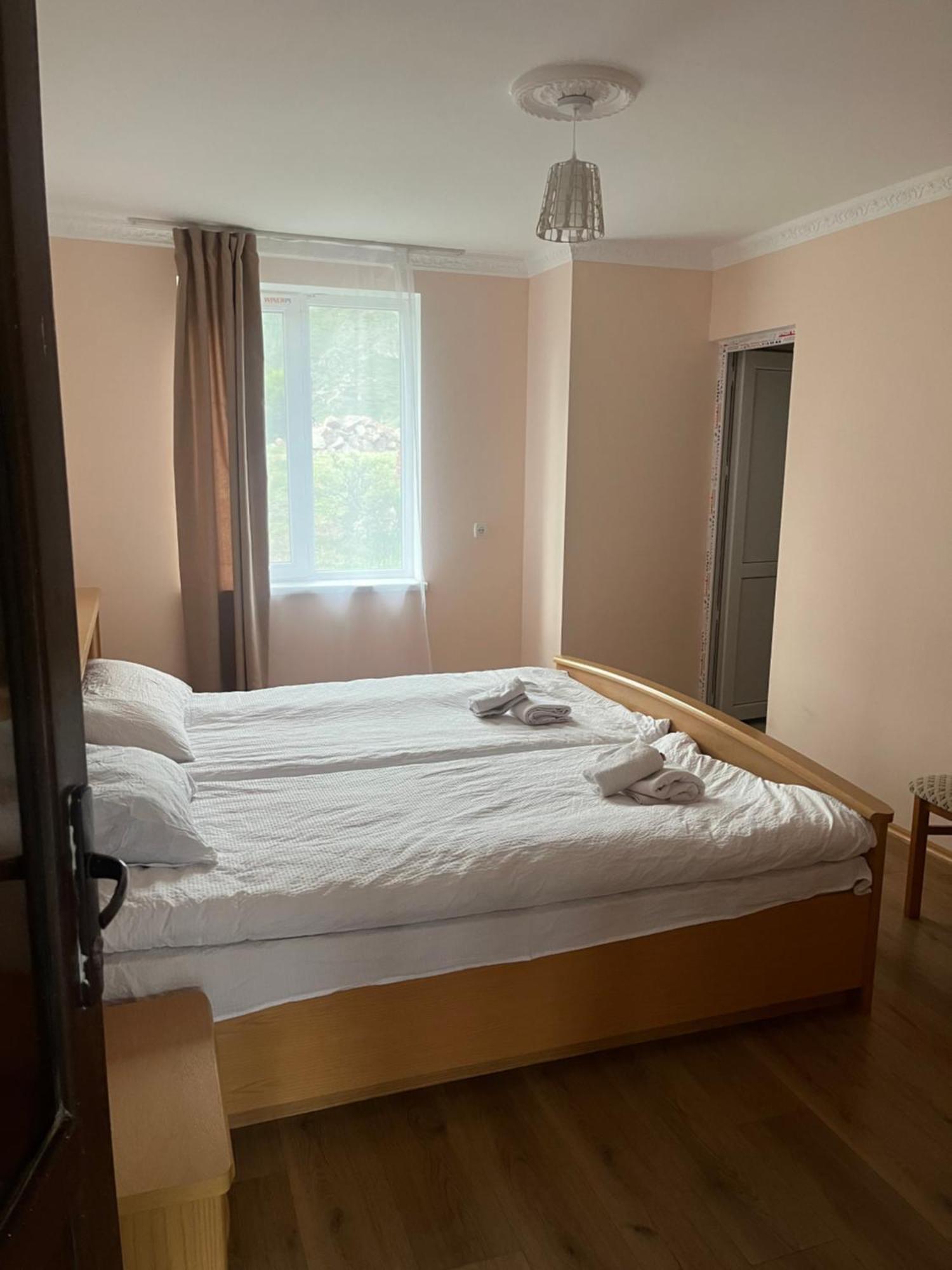 Tirebi Hotel Nakalakevi Ngoại thất bức ảnh